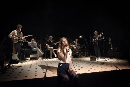Les Serge (Gainsbourg point barre)