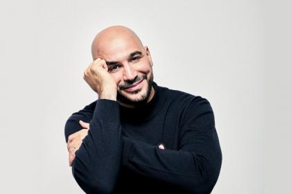 Mehdi Djaadi, Couleur framboise